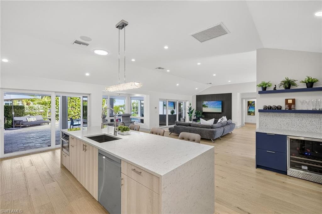 5215 SEASHELL AVE-23