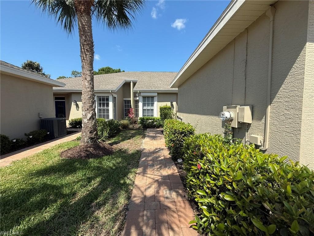 23176 Grassy Pine DR, ESTERO FL 33928-3