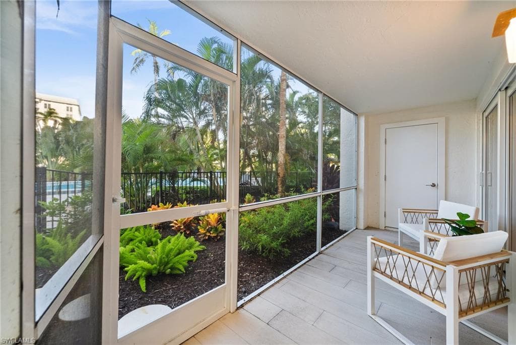 1300 Gulf Shore BLVD N 109-27