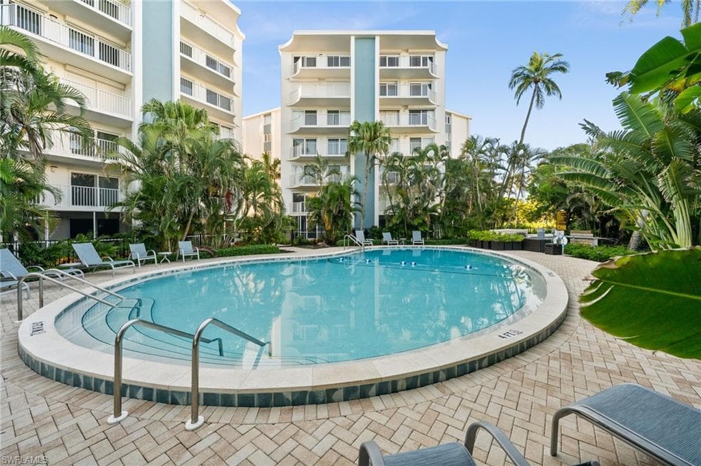 1300 Gulf Shore BLVD N 109-29