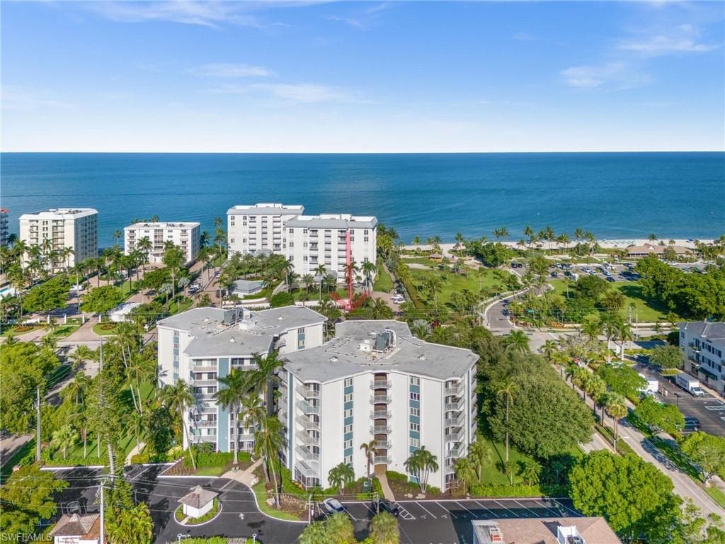 1300 Gulf Shore BLVD N 109-38