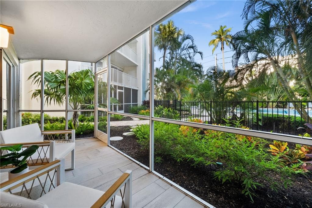 1300 Gulf Shore BLVD N 109-28