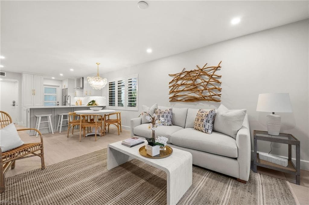 1300 Gulf Shore BLVD N 109-3