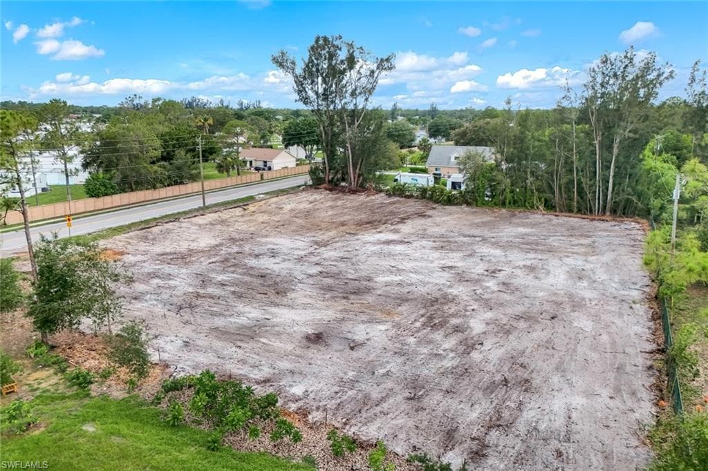 10451 Shangri La RD, BONITA SPRINGS FL 34135-2