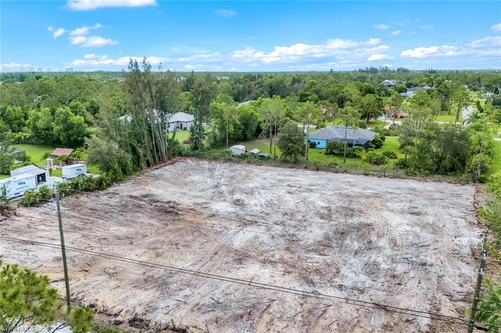 10451 Shangri La RD, BONITA SPRINGS FL 34135-4