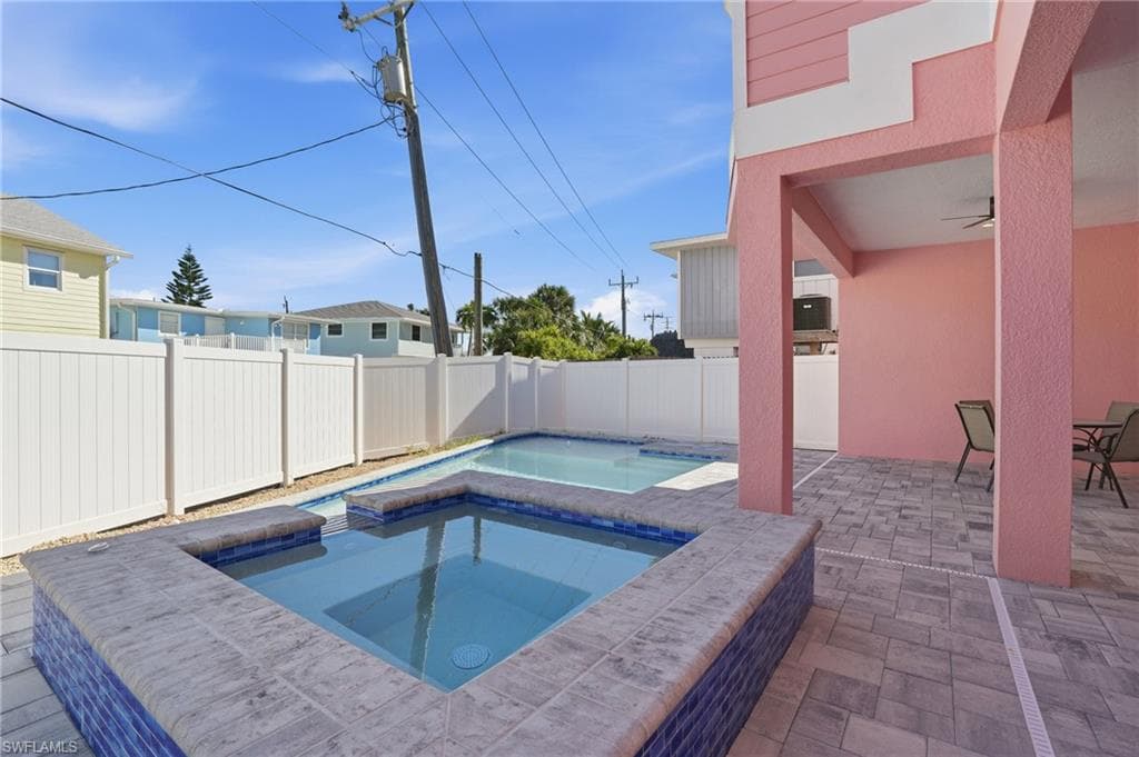 130 Fairweather LN, FORT MYERS BEACH FL 33931-6