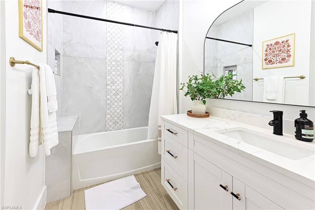 236 2nd ST, BONITA SPRINGS FL 34134-17