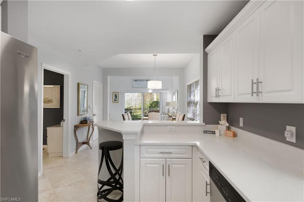 4530 Botanical Place CIR # 107, NAPLES FL 34112-7