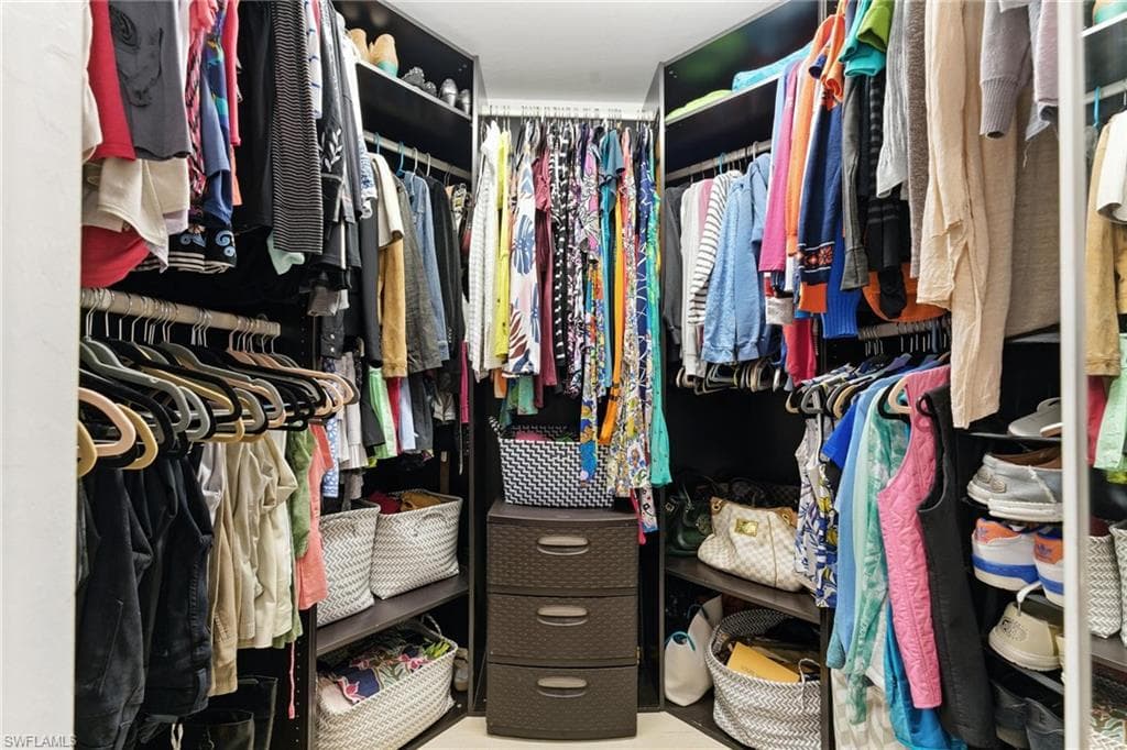 2085 Painted Palm DR, NAPLES FL 34119-22