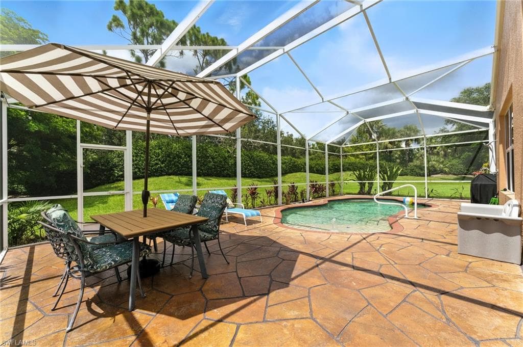 2085 Painted Palm DR, NAPLES FL 34119-31