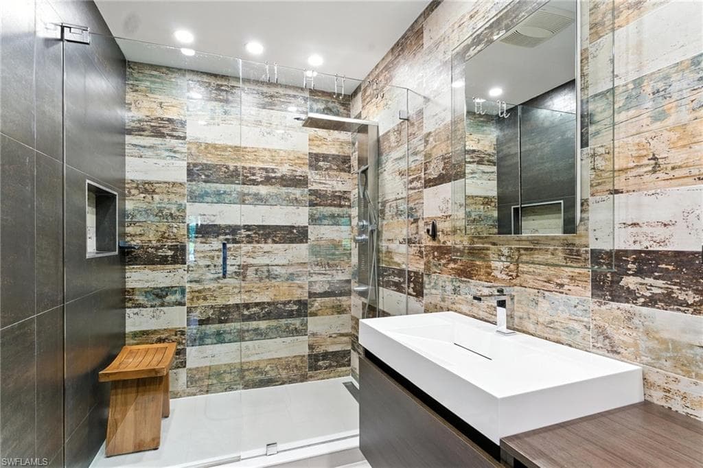 2085 Painted Palm DR, NAPLES FL 34119-20