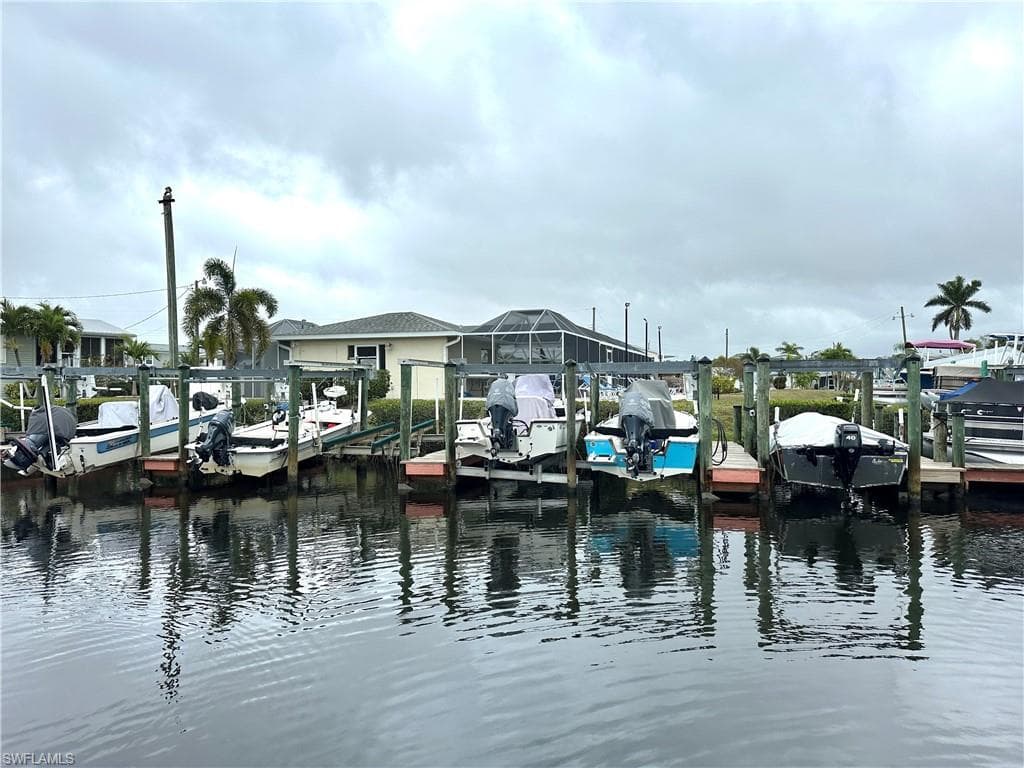 20711 Garden DR, ESTERO FL 33928-3