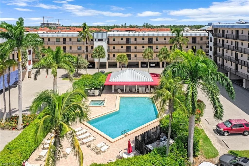 807 River Point DR # 102D, NAPLES FL 34102-1