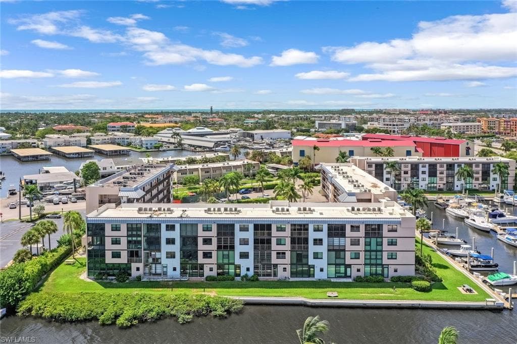 807 River Point DR # 102D, NAPLES FL 34102-25