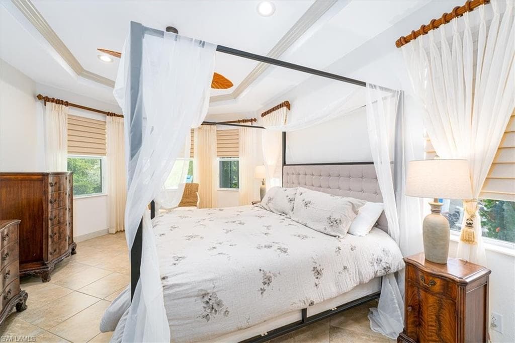 7655 Martino CIR, NAPLES FL 34112-12