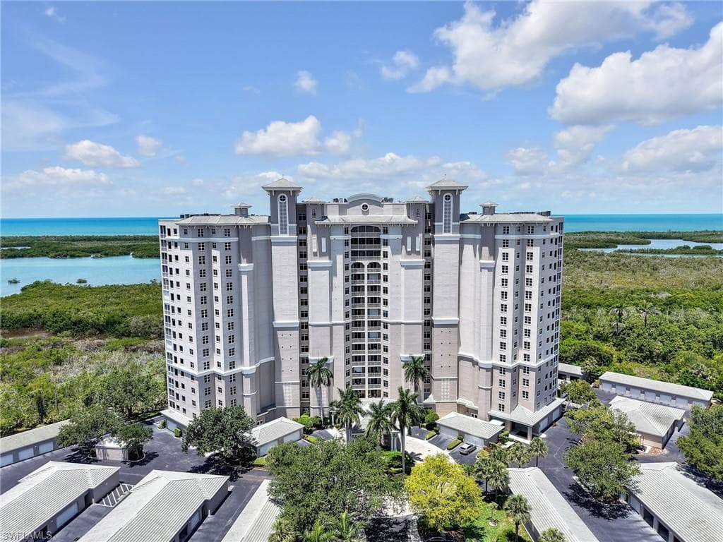 1001 Arbor Lake DR # 102, NAPLES FL 34110-42