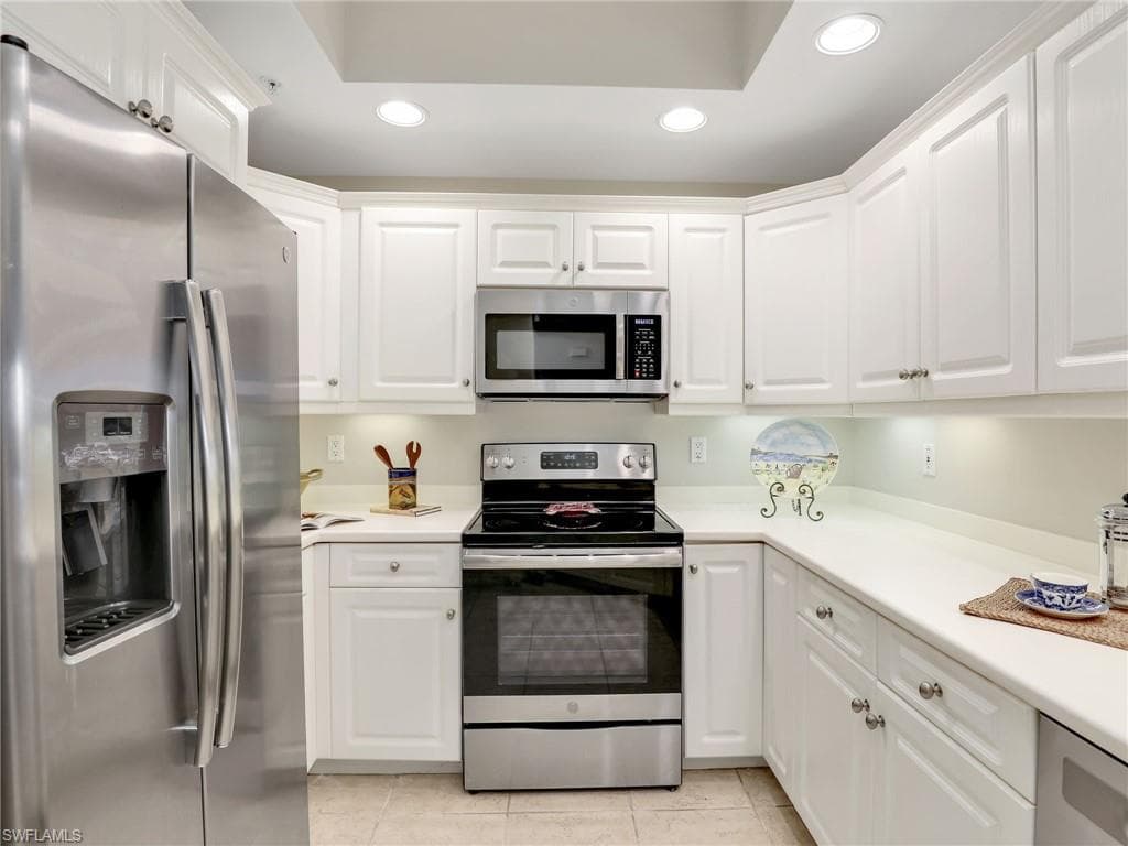 1001 Arbor Lake DR # 102, NAPLES FL 34110-10