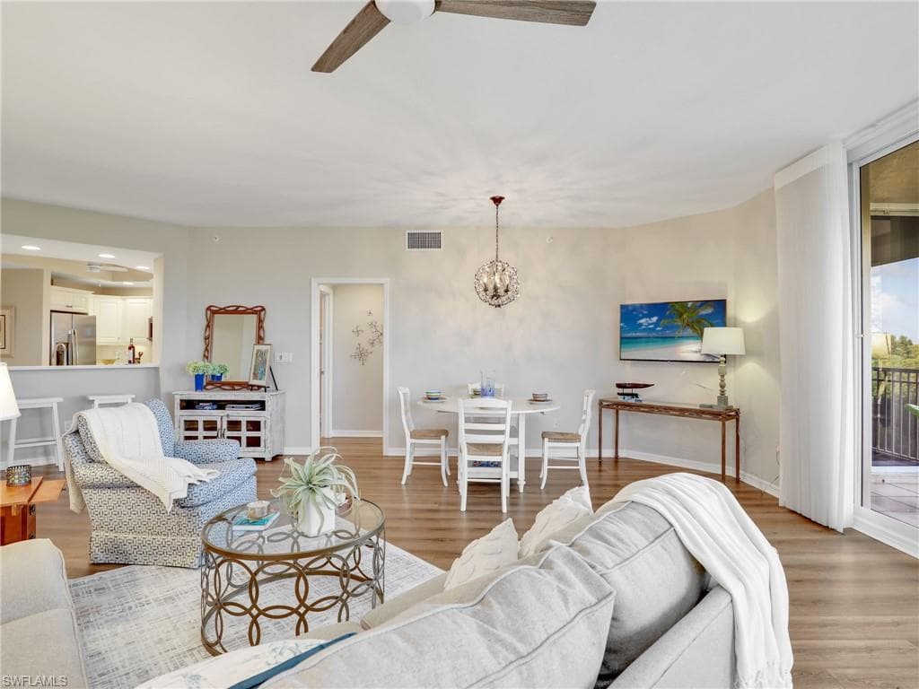 1001 Arbor Lake DR # 102, NAPLES FL 34110-3