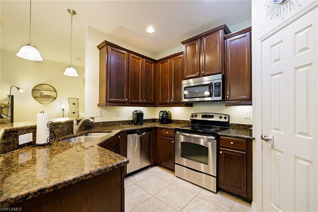 23421 Alamanda DR # 204, ESTERO FL 34135-5
