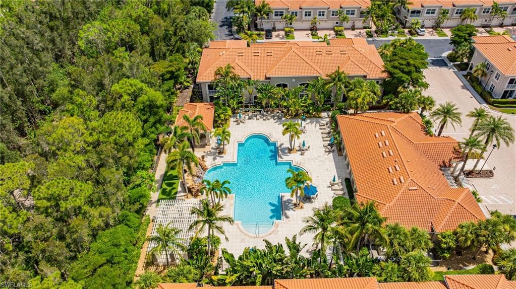 23421 Alamanda DR # 204, ESTERO FL 34135-41