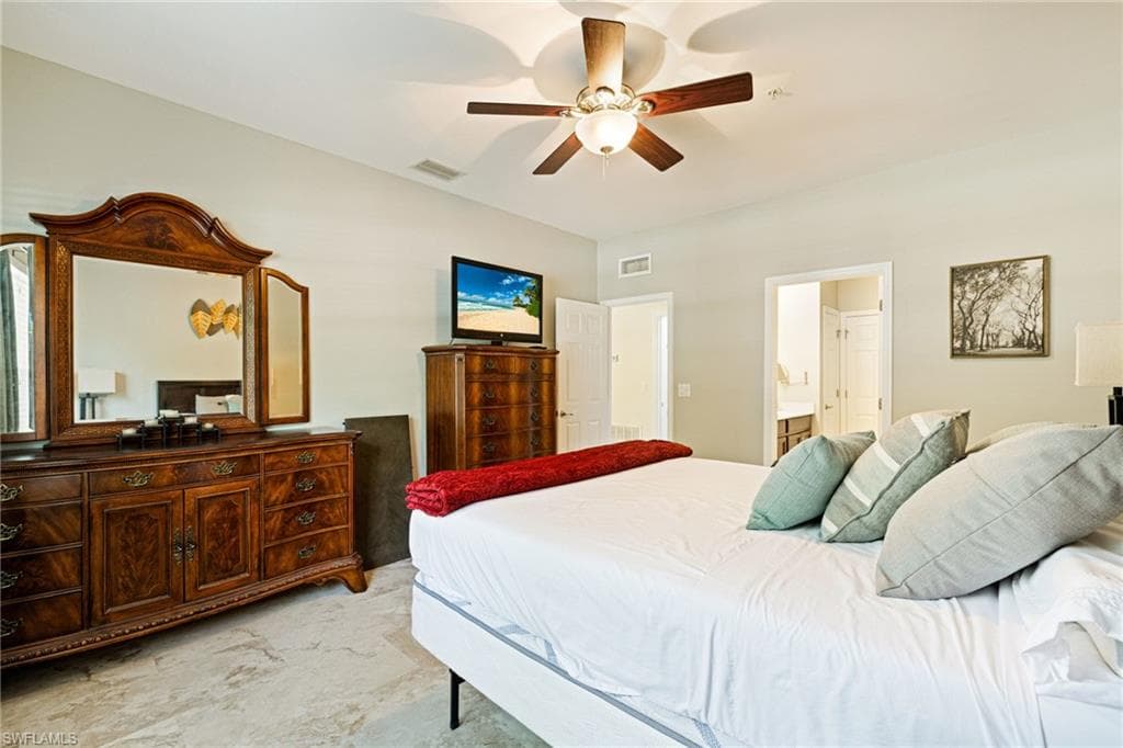 23421 Alamanda DR # 204, ESTERO FL 34135-17