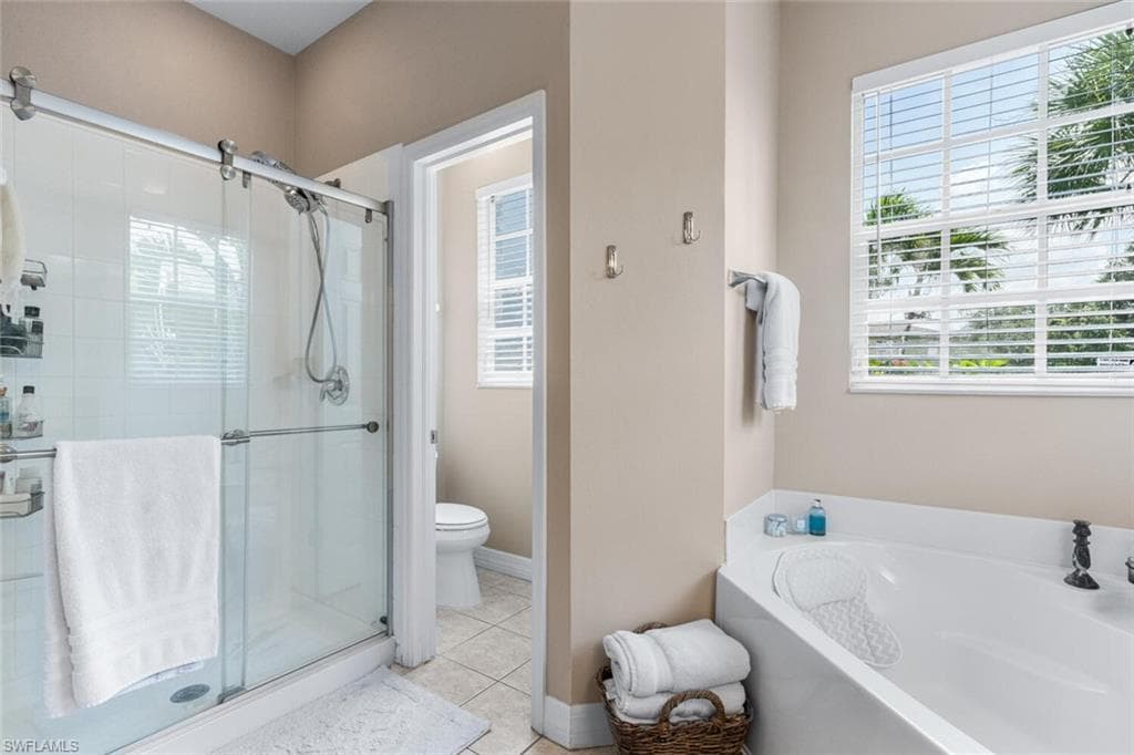 109 Burnt Pine DR, NAPLES FL 34119-8