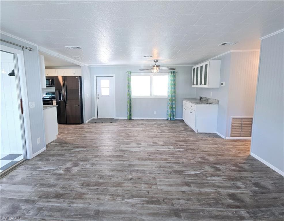 130 Enchanting BLVD # 130, NAPLES FL 34112-3