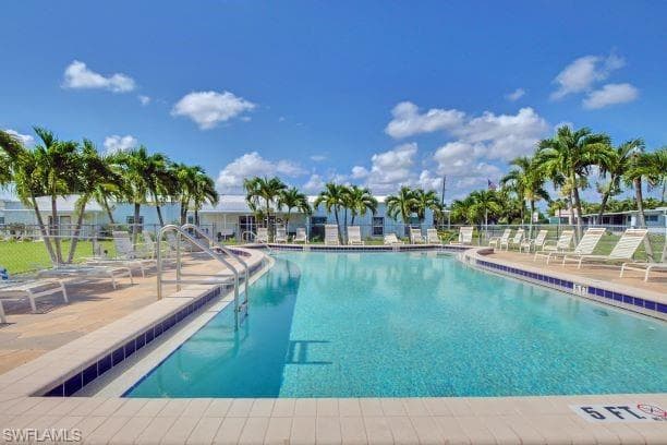 130 Enchanting BLVD # 130, NAPLES FL 34112-24