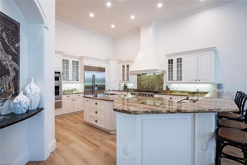 1633 CHINABERRY WAY, NAPLES FL 34105-8