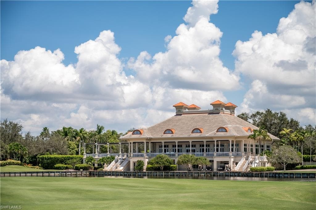 1633 CHINABERRY WAY, NAPLES FL 34105-32