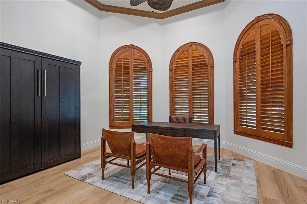 1633 CHINABERRY WAY, NAPLES FL 34105-13