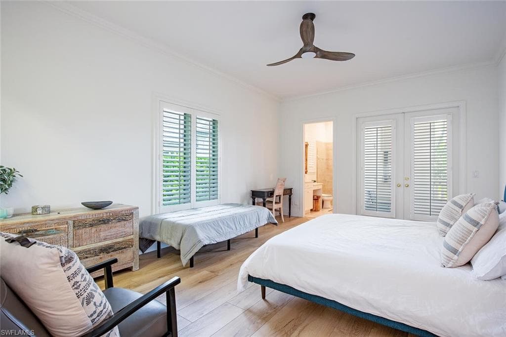 1633 CHINABERRY WAY, NAPLES FL 34105-20