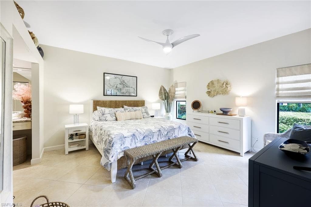 611 Serendipity DR # 611, NAPLES FL 34108-9