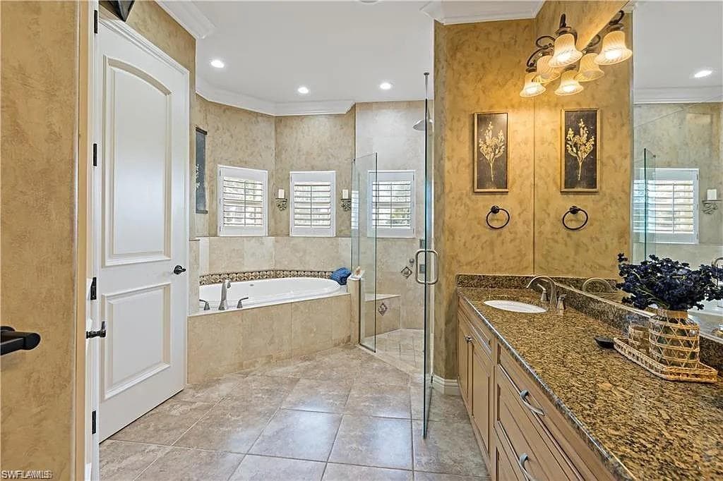 1435 Osprey AVE, NAPLES FL 34102-12