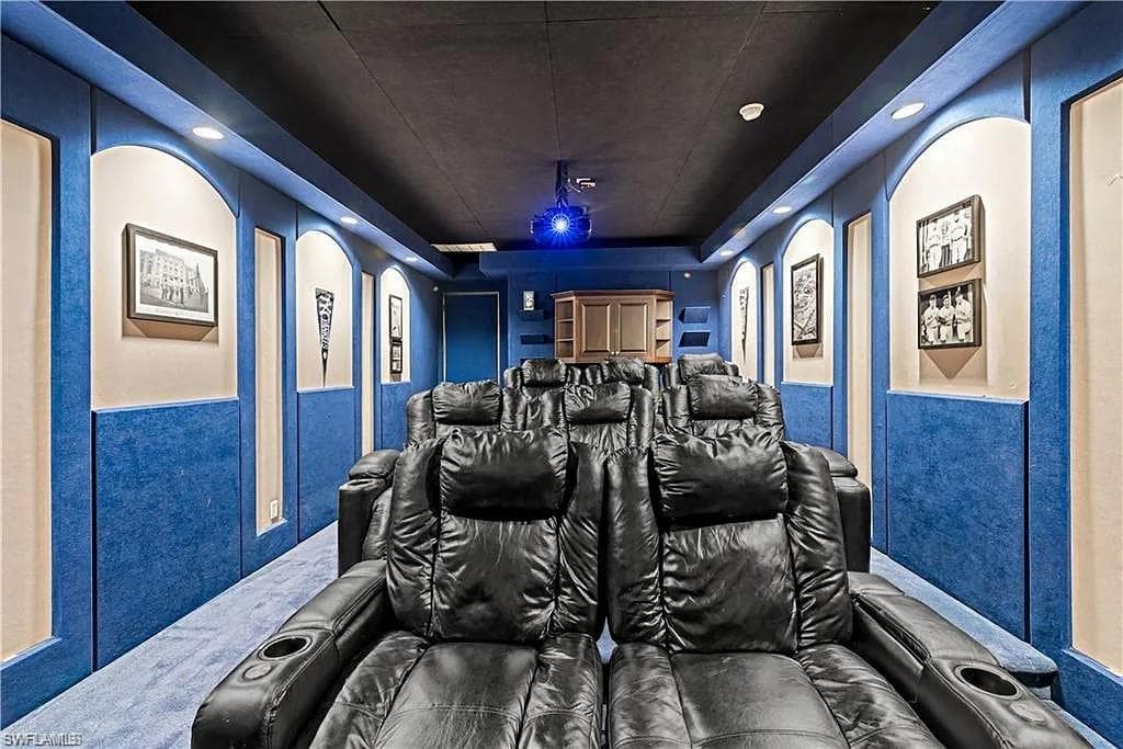 1435 Osprey AVE, NAPLES FL 34102-16