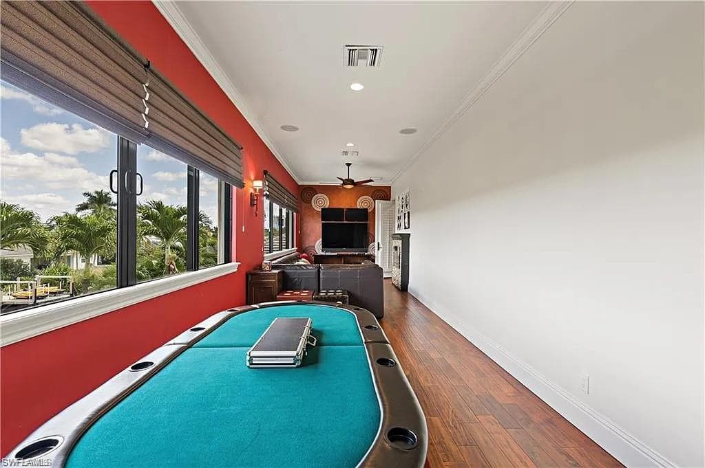 1435 Osprey AVE, NAPLES FL 34102-13