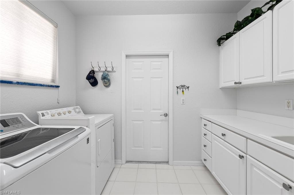 28448 Highgate DR, BONITA SPRINGS FL 34135-16