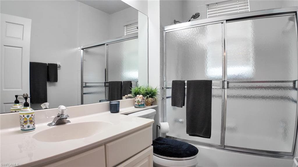 28448 Highgate DR, BONITA SPRINGS FL 34135-19