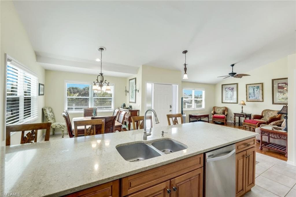 21580 Indian Bayou DR # 582, FORT MYERS BEACH FL 33931-8
