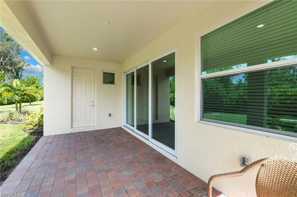 428 Polihale WAY, NAPLES FL 34114-31