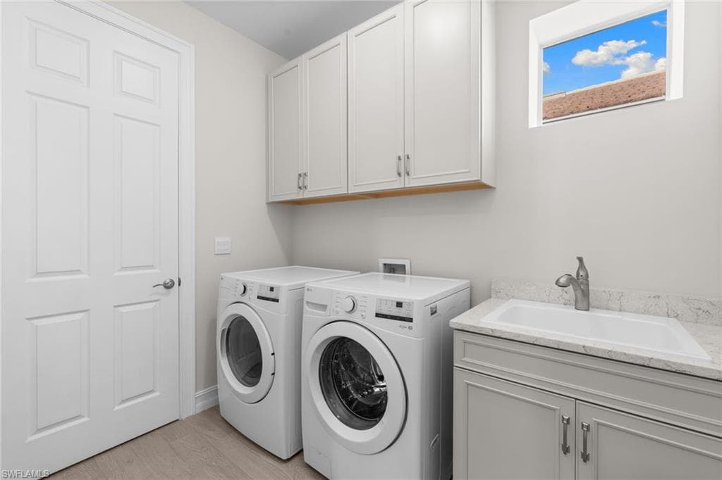 428 Polihale WAY, NAPLES FL 34114-29