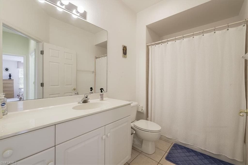 7685 Bay Lake DR, FORT MYERS FL 33907-26