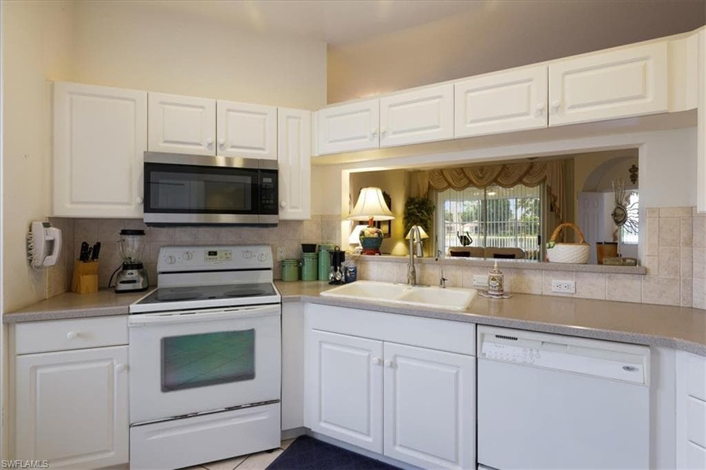 7685 Bay Lake DR, FORT MYERS FL 33907-20