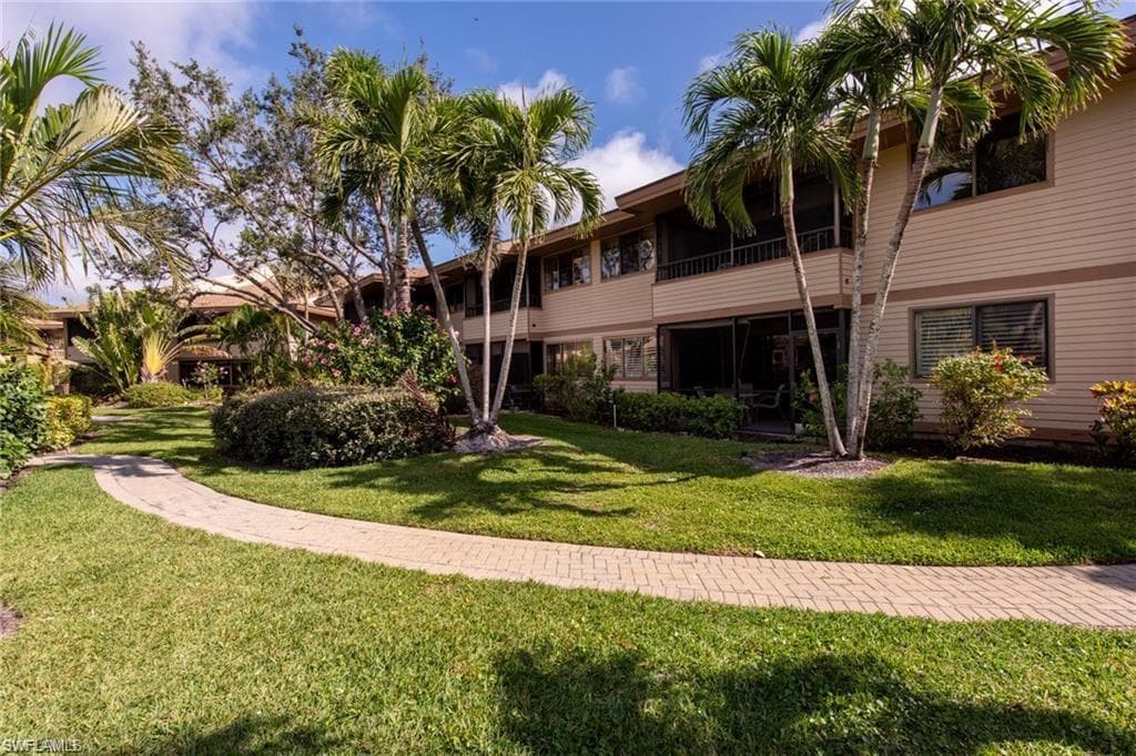 64 4th ST # C207, BONITA SPRINGS FL 34134-12