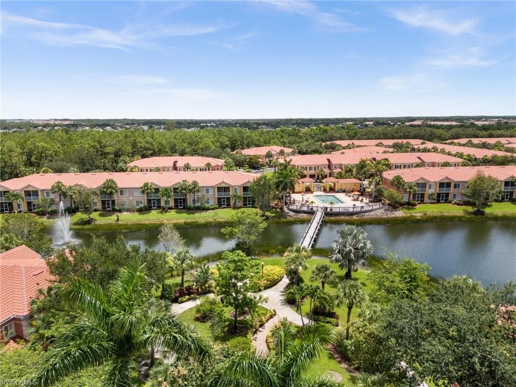 20261 Estero Gardens CIR # 207, ESTERO FL 33928-45