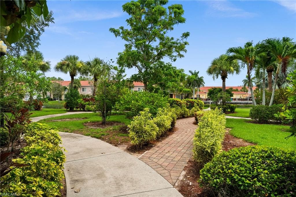 20261 Estero Gardens CIR # 207, ESTERO FL 33928-27