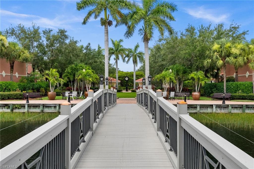 20261 Estero Gardens CIR # 207, ESTERO FL 33928-32