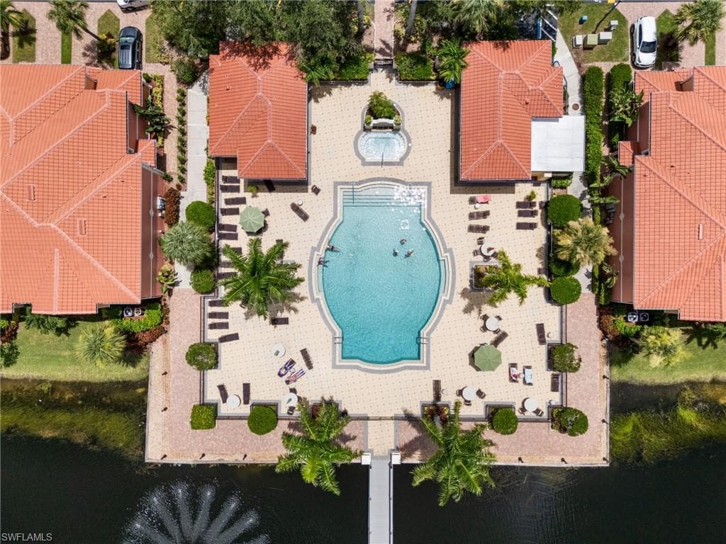 20261 Estero Gardens CIR # 207, ESTERO FL 33928-44