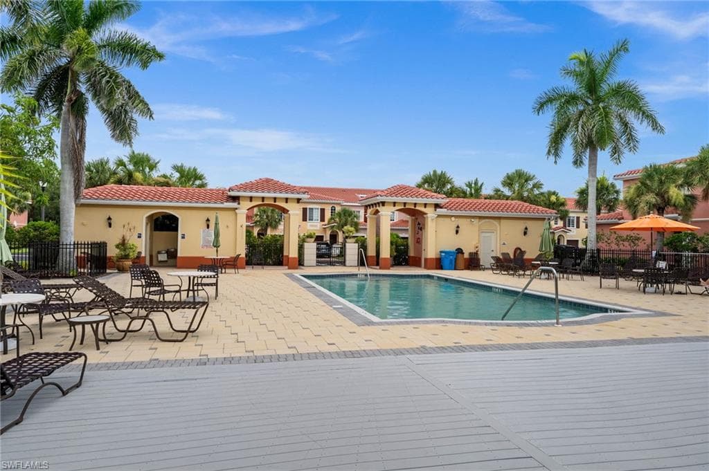 20261 Estero Gardens CIR # 207, ESTERO FL 33928-30