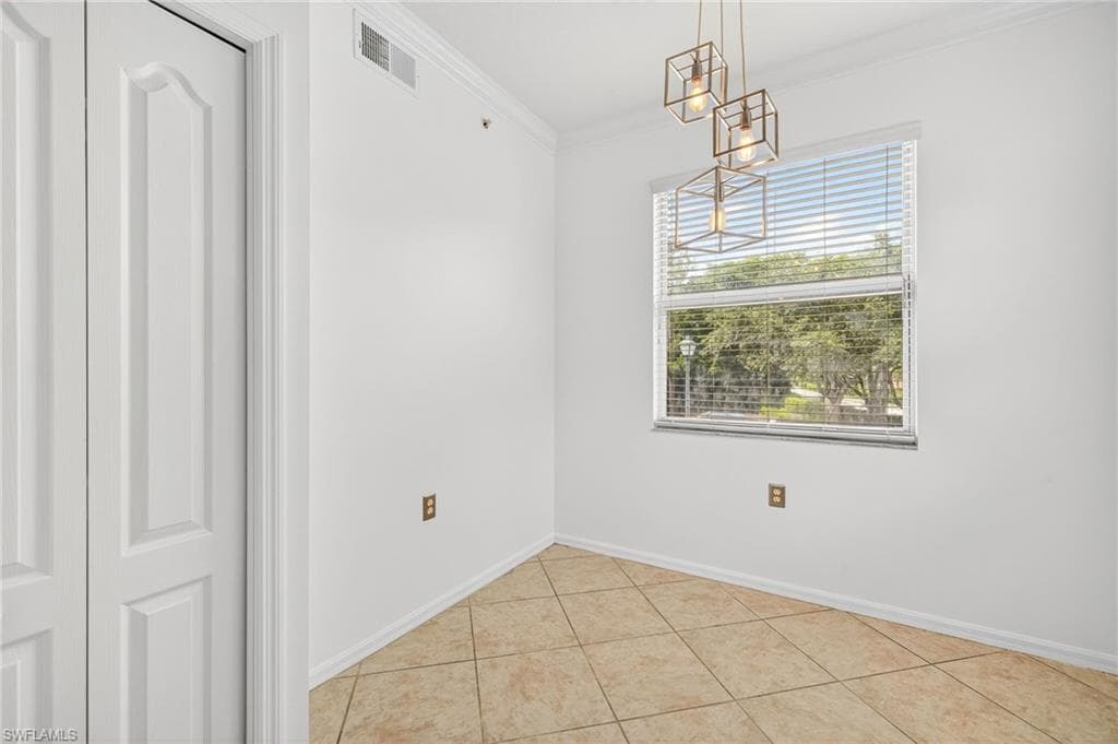 8470 Kingbird LOOP # 1021, ESTERO FL 33967-6